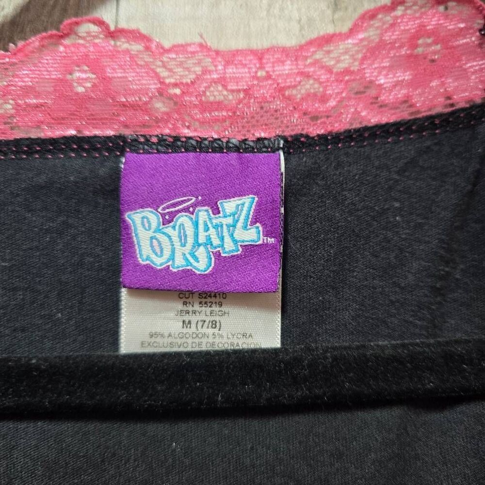 Bratz Vintage Y2K Black Graphic Tee Girls Medium 7/8 Kidcore Retro 2000s Cartoon - Picture 5 of 6